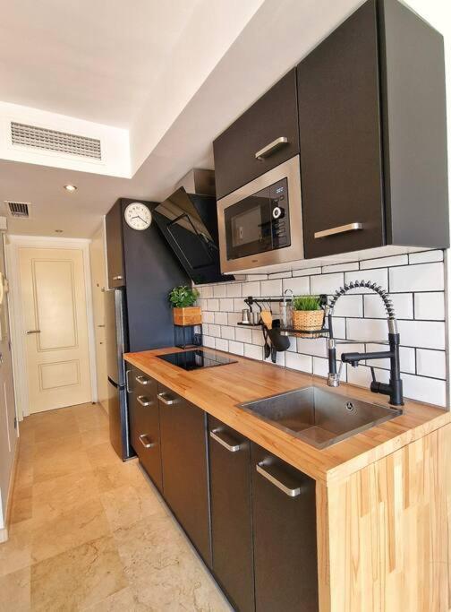 Ferienwohnung Acogedor Piso Con Terraza Y Parking! Benalmádena Exterior foto